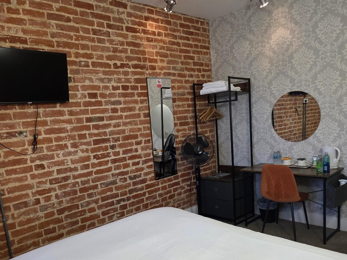 Bedroom 2, The Market Hotel, Hampshire