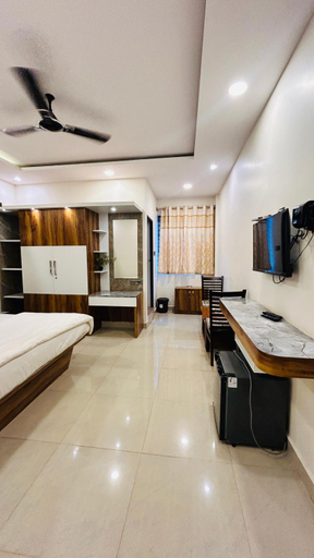 Others 3, YATRI NIVAS SAGARA ( AC AND NON-AC DELUXE ROOMS), Shimoga