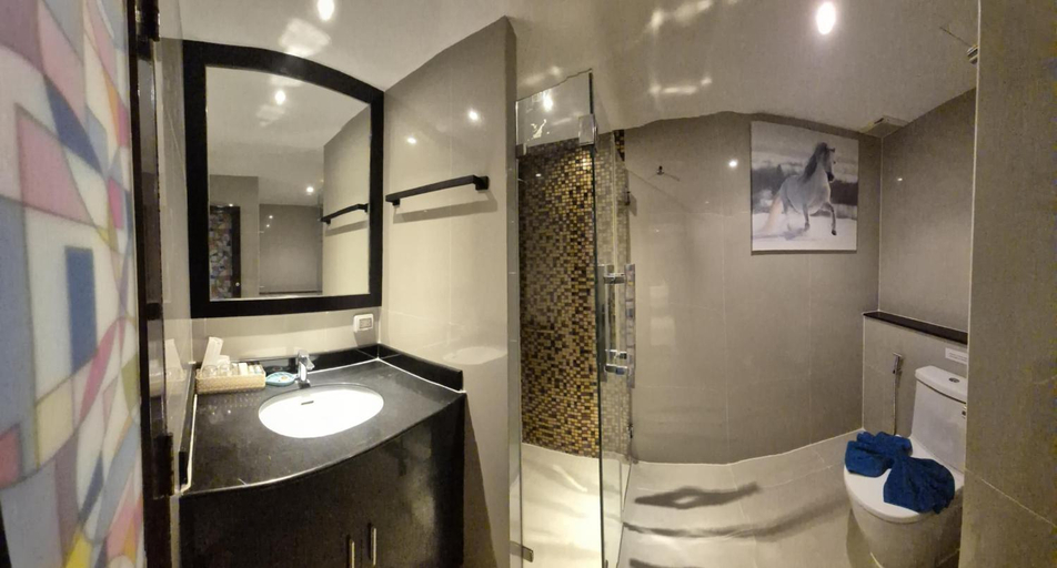 Bathroom, La Piccola Kata, Phuket Island