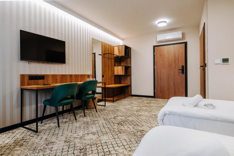 Bedroom 2, Hotel Cztery Pory Roku, Rzeszów