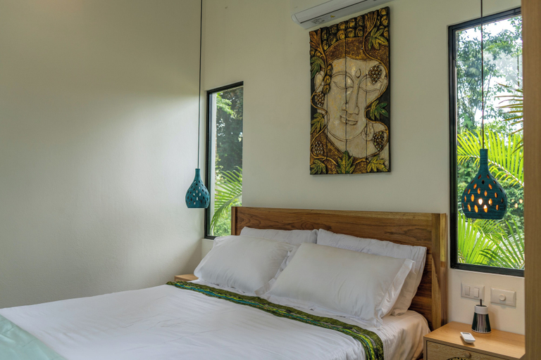 Room 2, Anusara Dream House, Talamanca