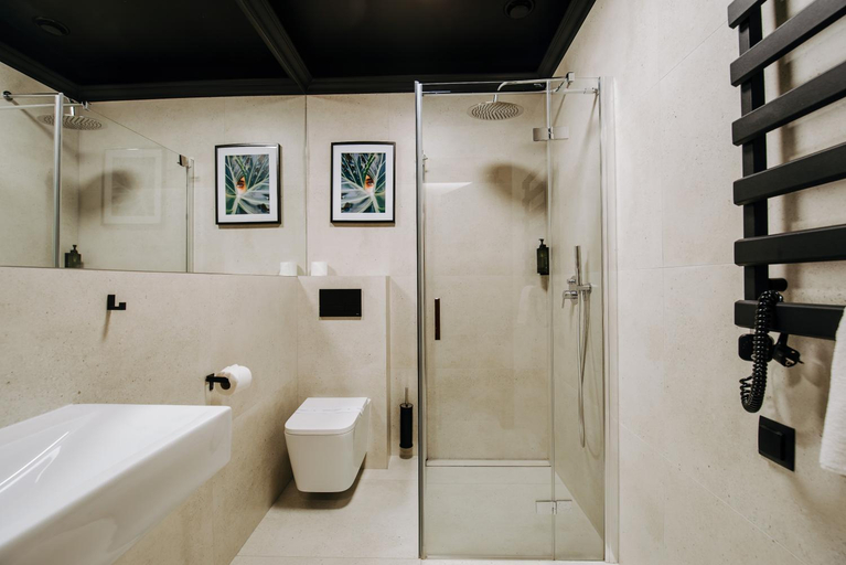 Bathroom 3, Hotel Cztery Pory Roku, Rzeszów