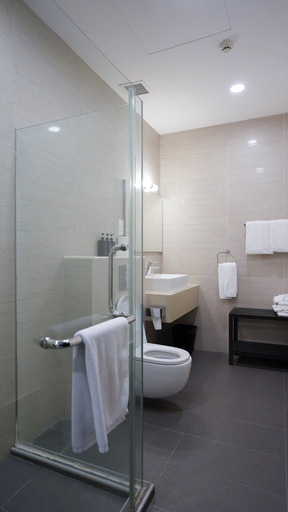 Bathroom 2, Hollandse Club Retreat, Singapura