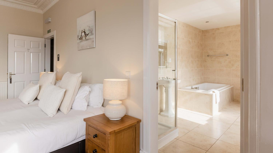 Bedroom 2, The Bank, Fife