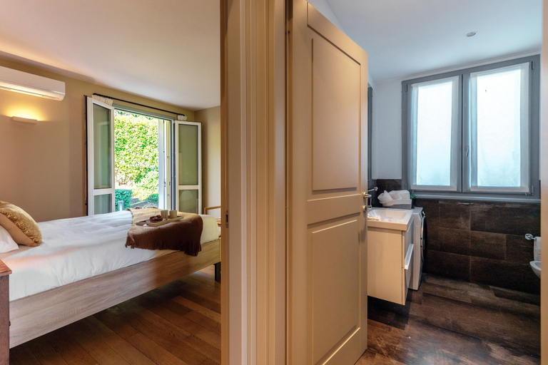Room 5, Residenza di Luce, Como