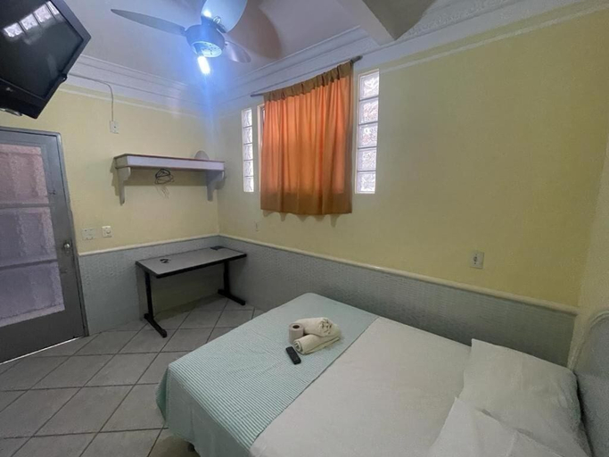 Room 2, Hotel Independência, Goiania