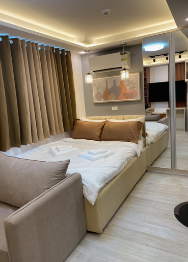 Bedroom 3, Warm and Cozy Studio with Balcony, Cebu City