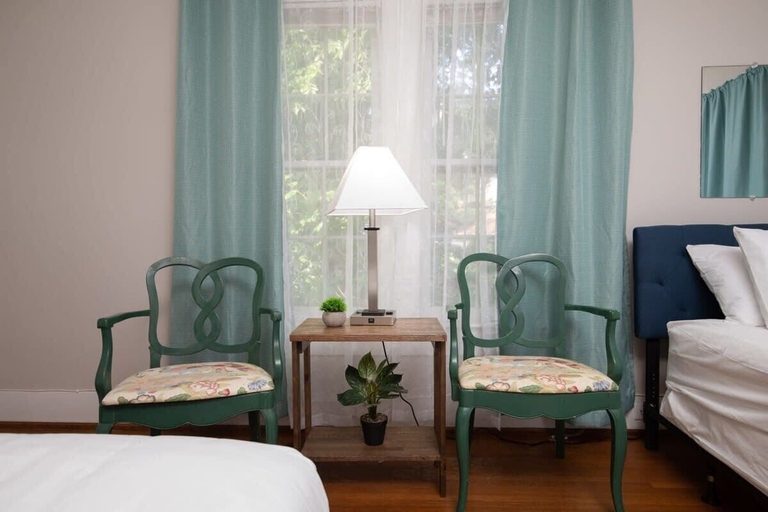 Room 3, Arlington Crescent Revival - Both Units, Jefferson