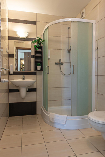 Bathroom, Hotel Olimpijski, Oświęcim