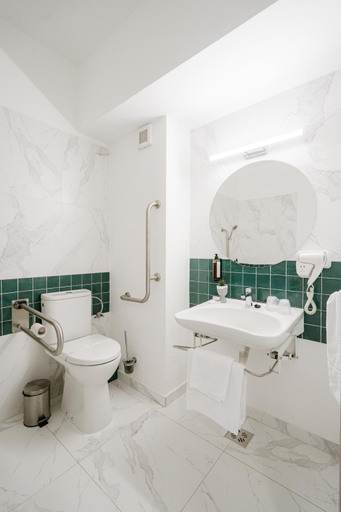 Bathroom 4, Hotel YVY, Sebes