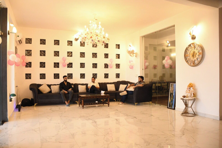 Lobby sitting area 5, PRAKARAM RESORT AND CAFE, Nainital