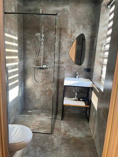 Bathroom 3, AINO Hotel, Mizhhirs'kyi