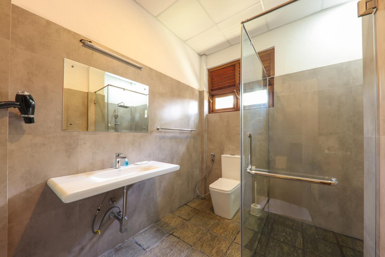 Bathroom 2, Tropical Villa - Weligama, Weligama