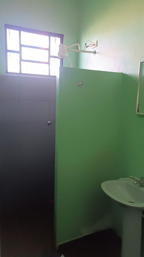 Bathroom 5, HOTEL RECANTO DOS BURITIS, Buritizal