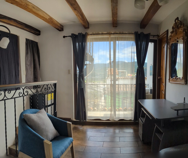 Interior 5, Vista Volcan, Ciudad Vieja