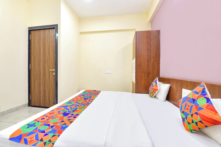 Room 2, Fabexpress Fusion Stays, Indore