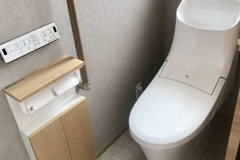 Bathroom, ZZOKIAI Blue Fish! Only 2 mins to beach by walk! Maximun 11 persons!, Itoman