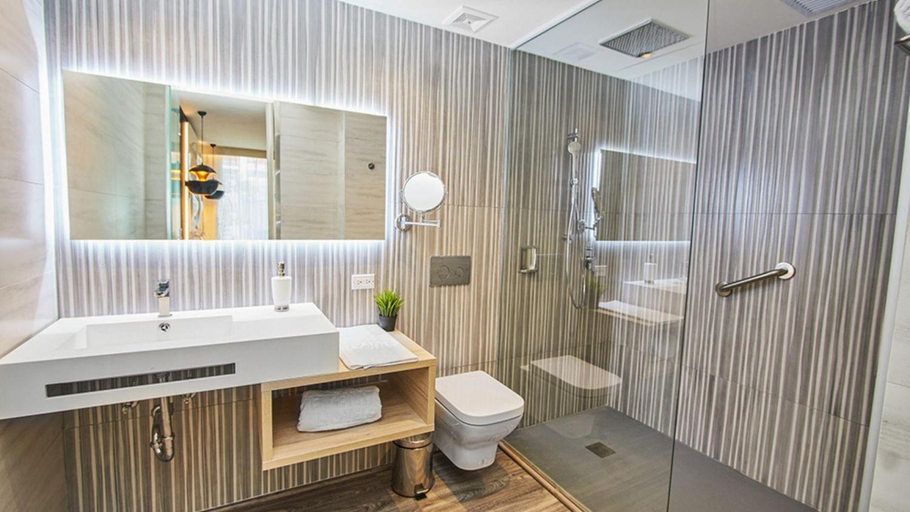 Bathroom 5, Gran Evenia Panama Hotel, Panamá