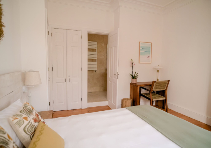 Room 5, Porto Surf Lodge, Porto