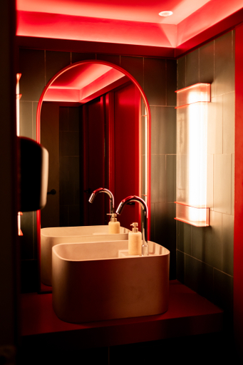 Bathroom, Onix Fira, Barcelona