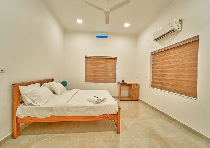 Room 2, The White Lotus Ashtamudi by VOYE HOMES - Pet Friendly & Events Welcome, Kollam