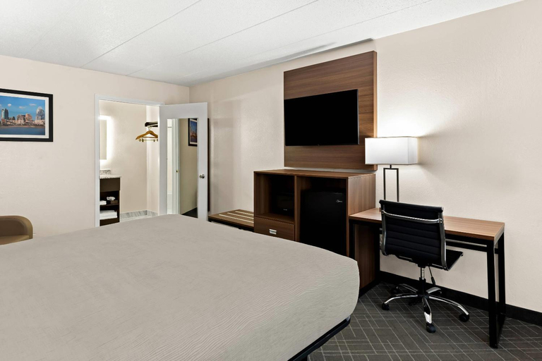 Bedroom, Quality Inn Mason Near Kings Island, Warren