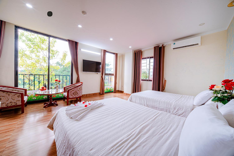 Bedroom 2, Thu Ha Hotel, Uông Bí