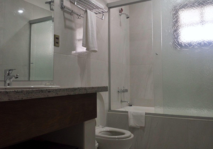 Bathroom 4, Hotel Boutique Casamagna, Cercado