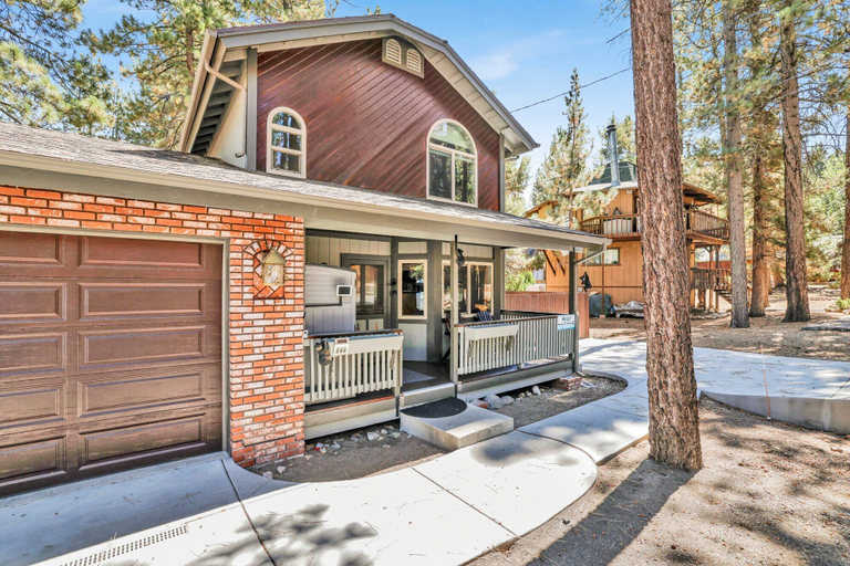 Exterior 5, Golden West Cottage #2581, San Bernardino