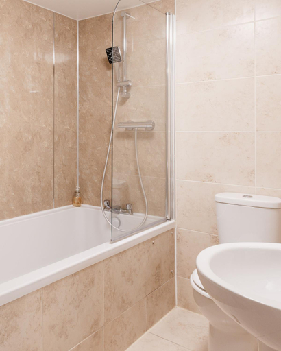 Bathroom 3, The Bank, Fife