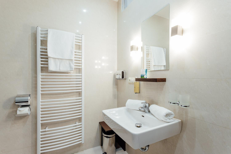 Bathroom 5, Hotel ALTIS, Tvrdošín