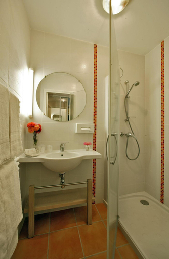 Bathroom 3, Hôtel L'Espadon, Vendée
