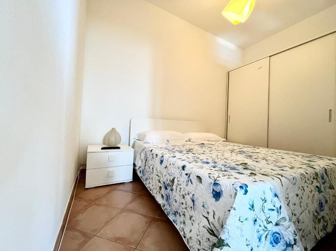 Room 2, La Badia, Napoli