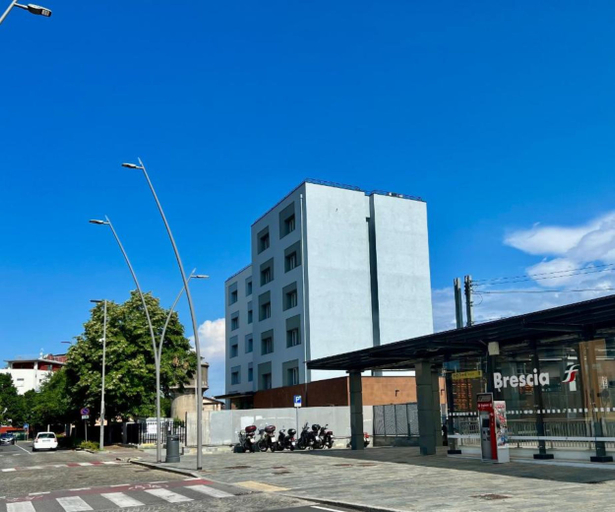 Exterior & Views 2, Hotel Leonessa, Brescia
