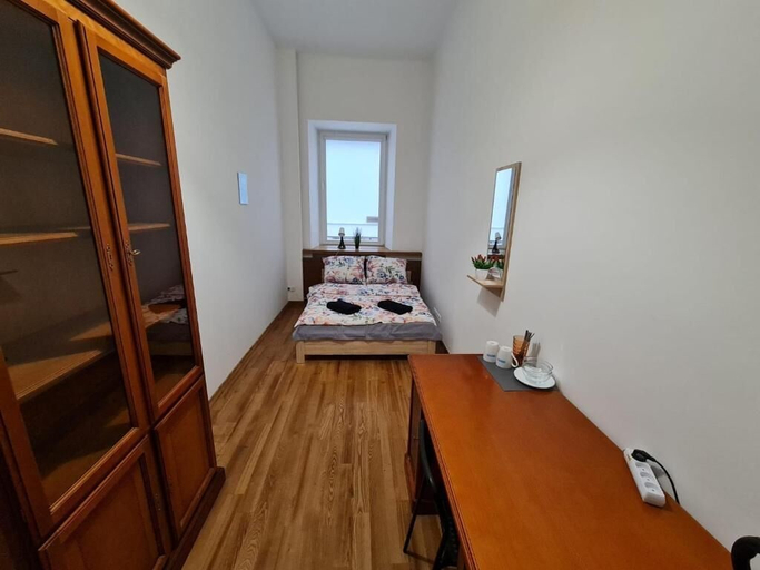 Room 5, Fantastic Inn Warsaw - Czackiego, Warsaw