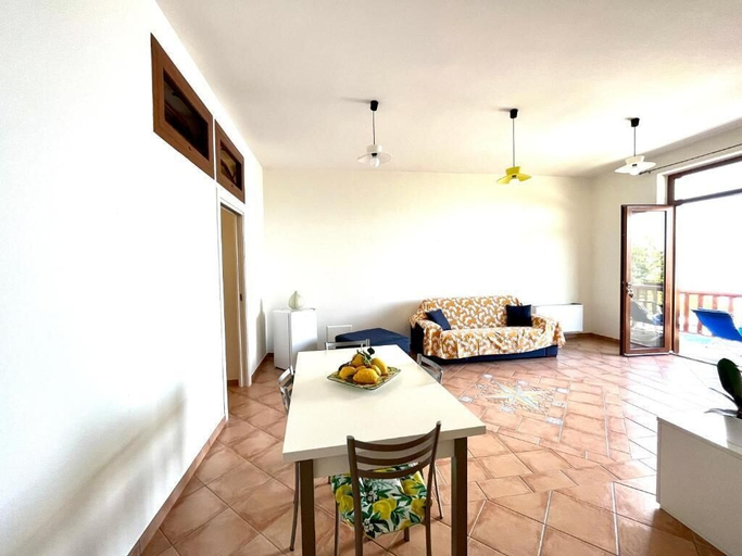 Living area 3, La Badia, Napoli