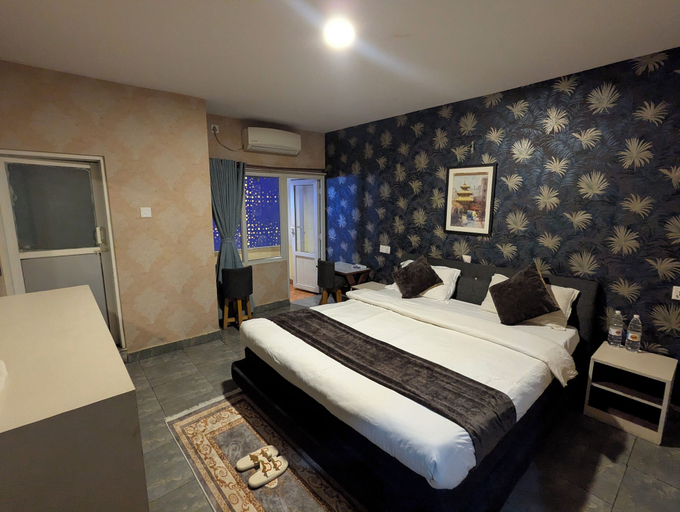 Room 2, Luna Hotel And Lounge, Bagmati