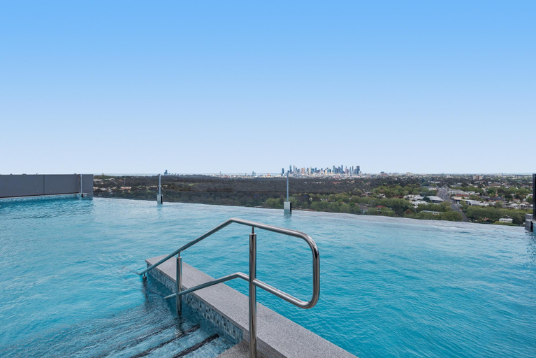 Sport & Beauty, Generous 2-Bed Apartment with Great Amenities, Melbourne