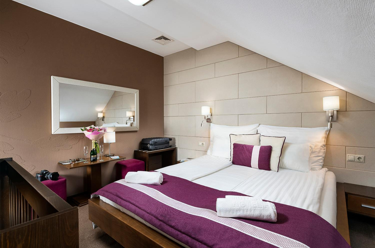 Bedroom 2, Hotel Furdohaz, Nyíregyháza