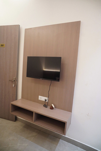 Room 2, Hotel Mahalaxmi Grand, Kanpur Nagar