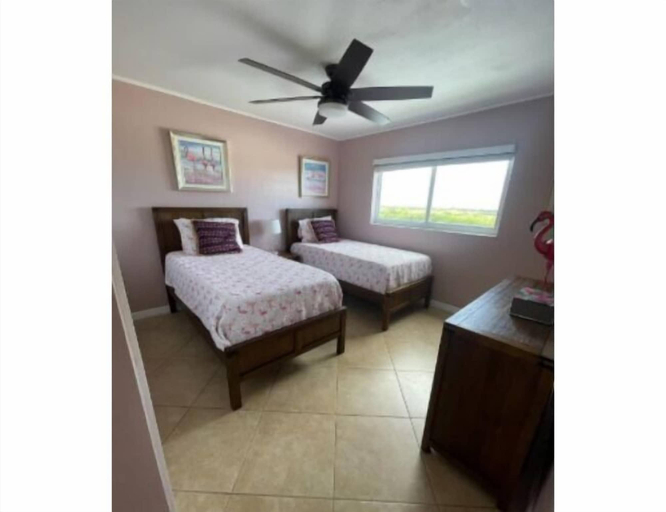 Room 1, PH 2BED2BATH with Ocean View & Parking, Broward