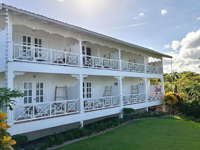Exterior & Views 2, HOTEL TODOBLANCO, Santa Bárbara de Samaná
