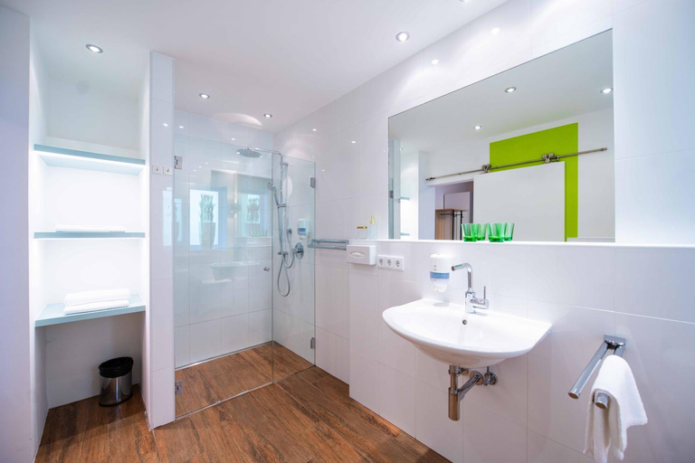 Bathroom 3, Berghotel Hois, Spittal an der Drau