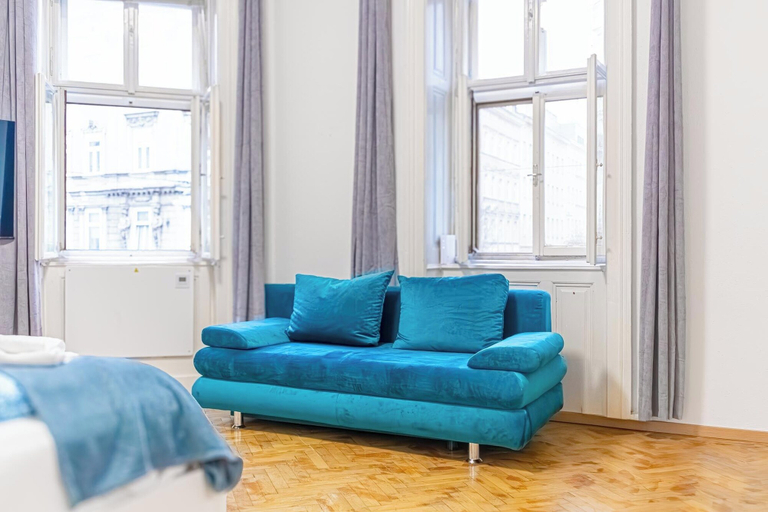View from room, Spacious 2BR Apartment Near Stadthalle, Wien