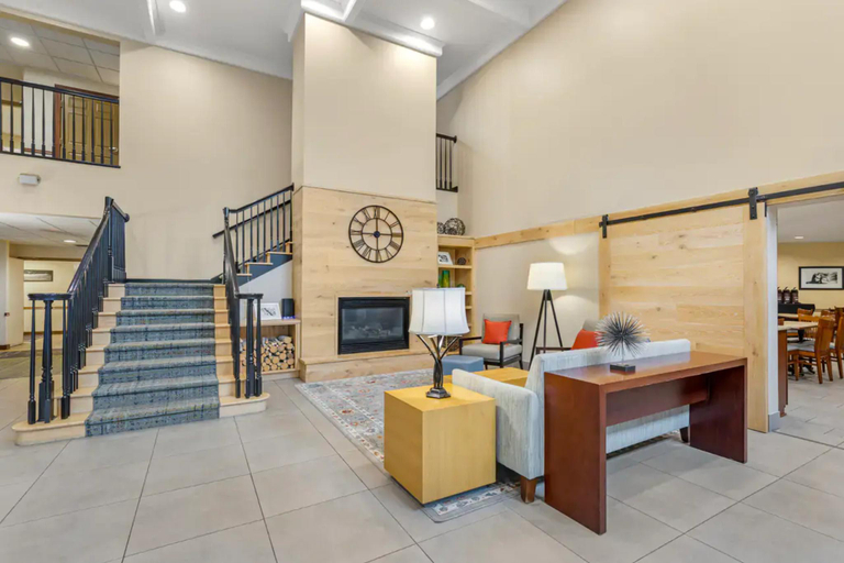 Public Area 2, Country Inn & Suites by Radisson, Des Moines West, IA, Polk