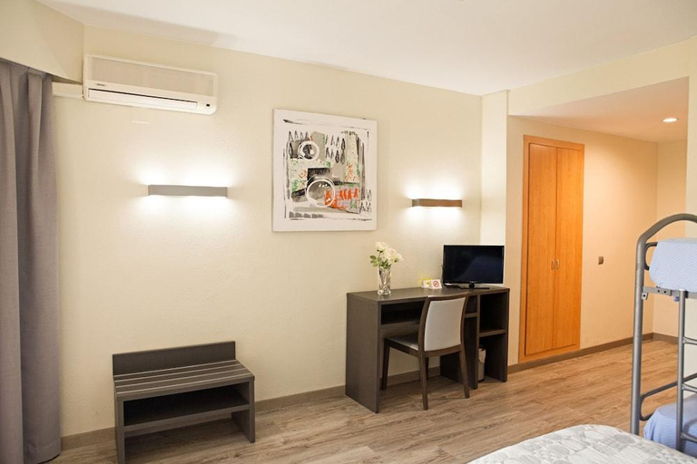 Bedroom 4, VALHOTEL Residencia Tiempo Libre El Puig, Valencia