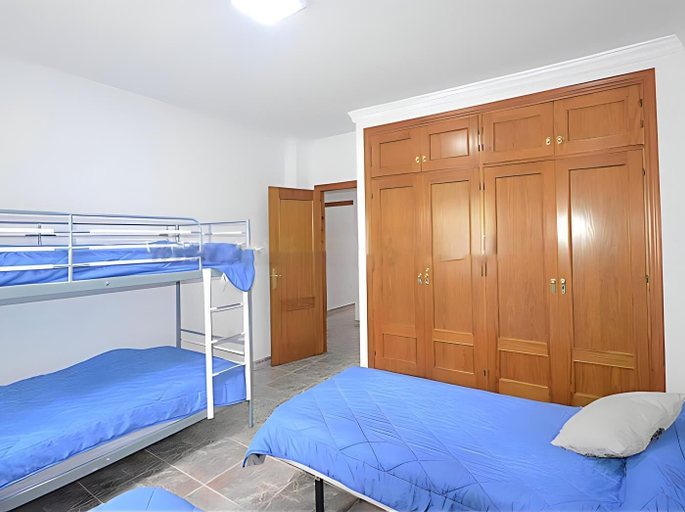 Room 3, Chalet cerca al pueblo con piscina, Cádiz