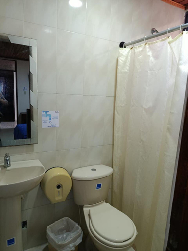 Bathroom 4, Hotel Colonial Inn, Barranquilla