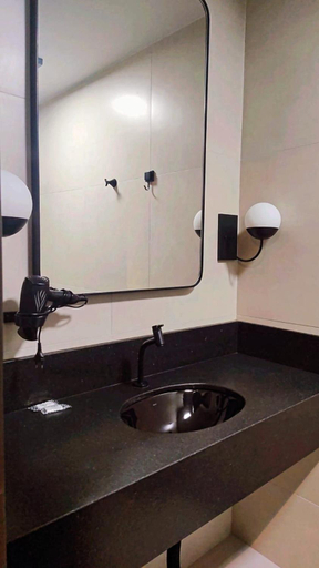 Bathroom 5, Hotel Lagoa, Laguna