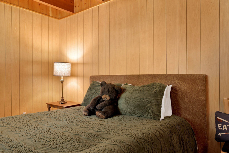 Room 2, Slope Side Getaway #2526, San Bernardino